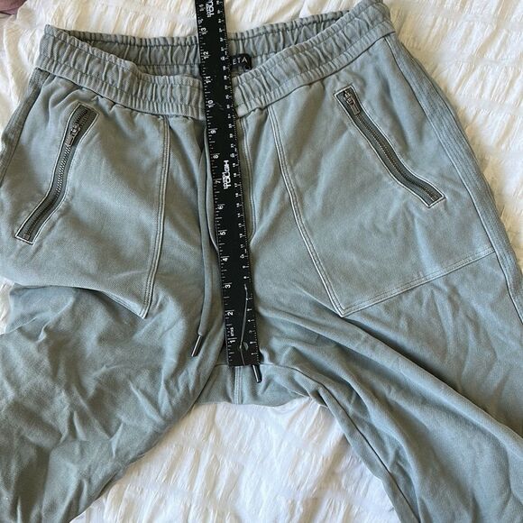 Athleta Joggers in sage green - Picture 6 of 7